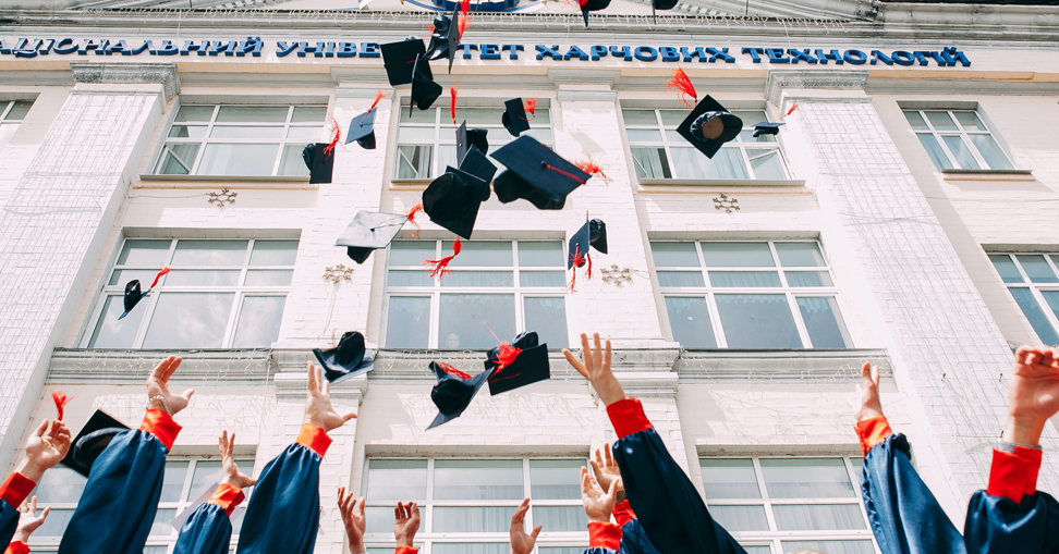 From Law School to Law Firm: A Navigational Guide for New Lawyers in the USA